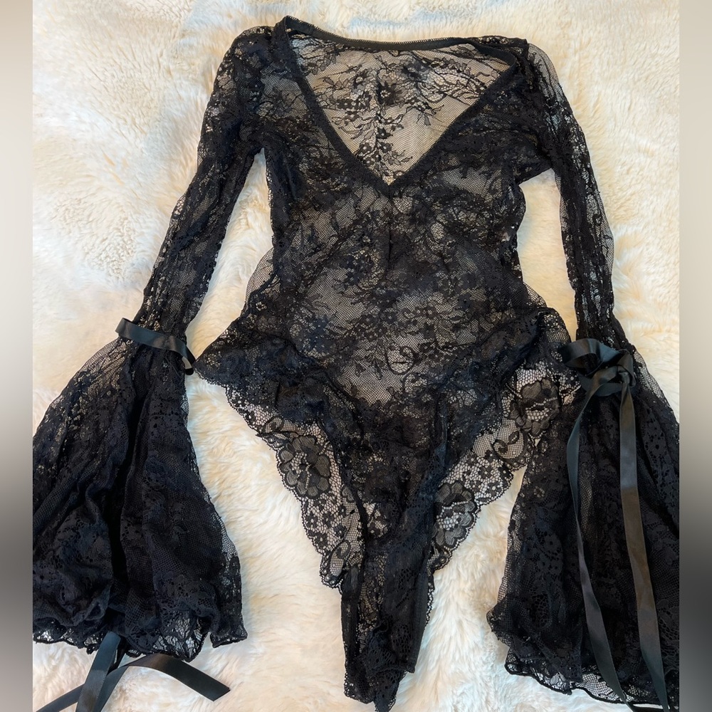 Black body suit